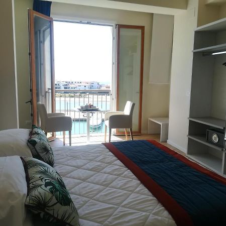 Roma Hotel Castiglione della Pescaia Extérieur photo