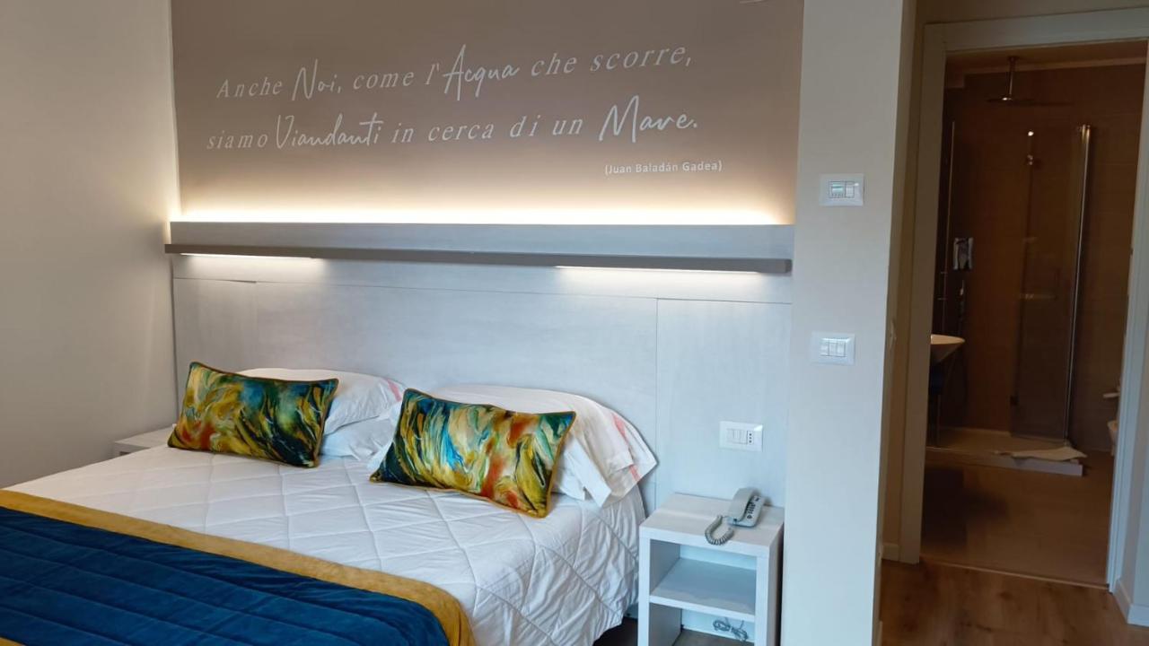 Roma Hotel Castiglione della Pescaia Extérieur photo
