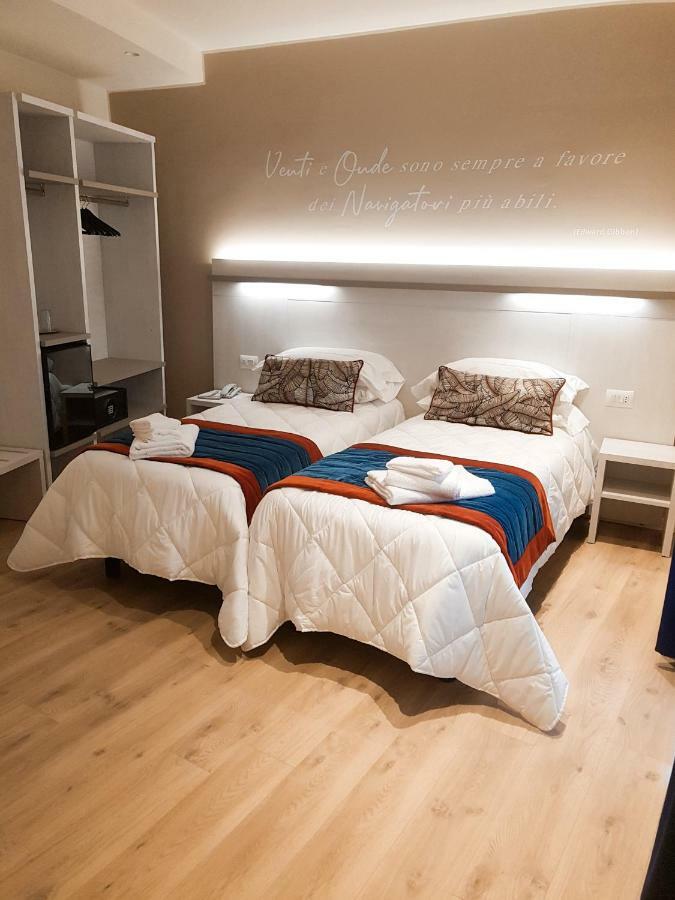 Roma Hotel Castiglione della Pescaia Extérieur photo