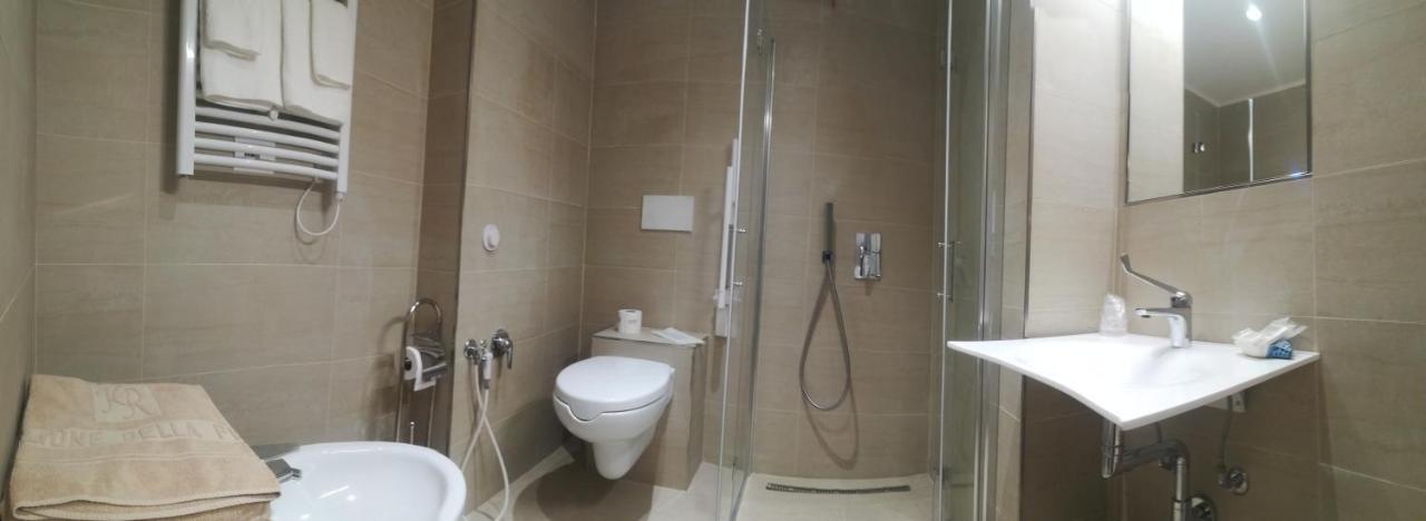 Roma Hotel Castiglione della Pescaia Extérieur photo